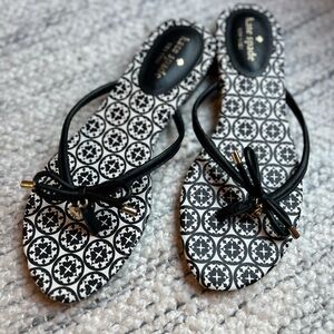Kate Spade Mystic Bow Black and White Sandals Like New!